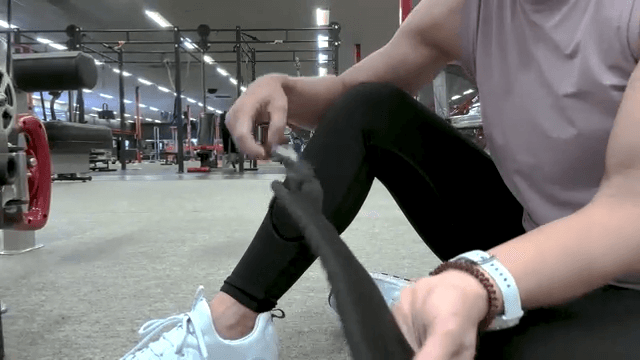 MaxOut360 Gym Ankle Straps for Cable Machines, Thick Padded Ankle Cuff Cable Attachment for Booty Workouts, Kickbacks, Hip Abductors, Lower Body Exercises
